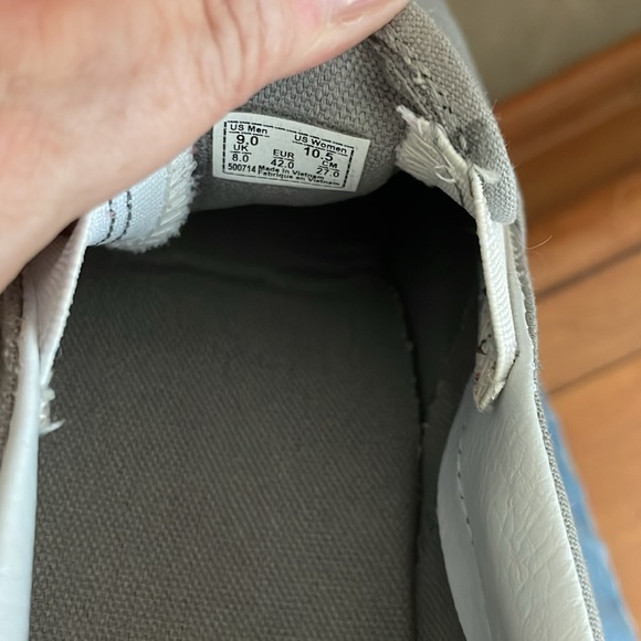 Vans - Women’s Classic Slip-On - Picture 11 of 11